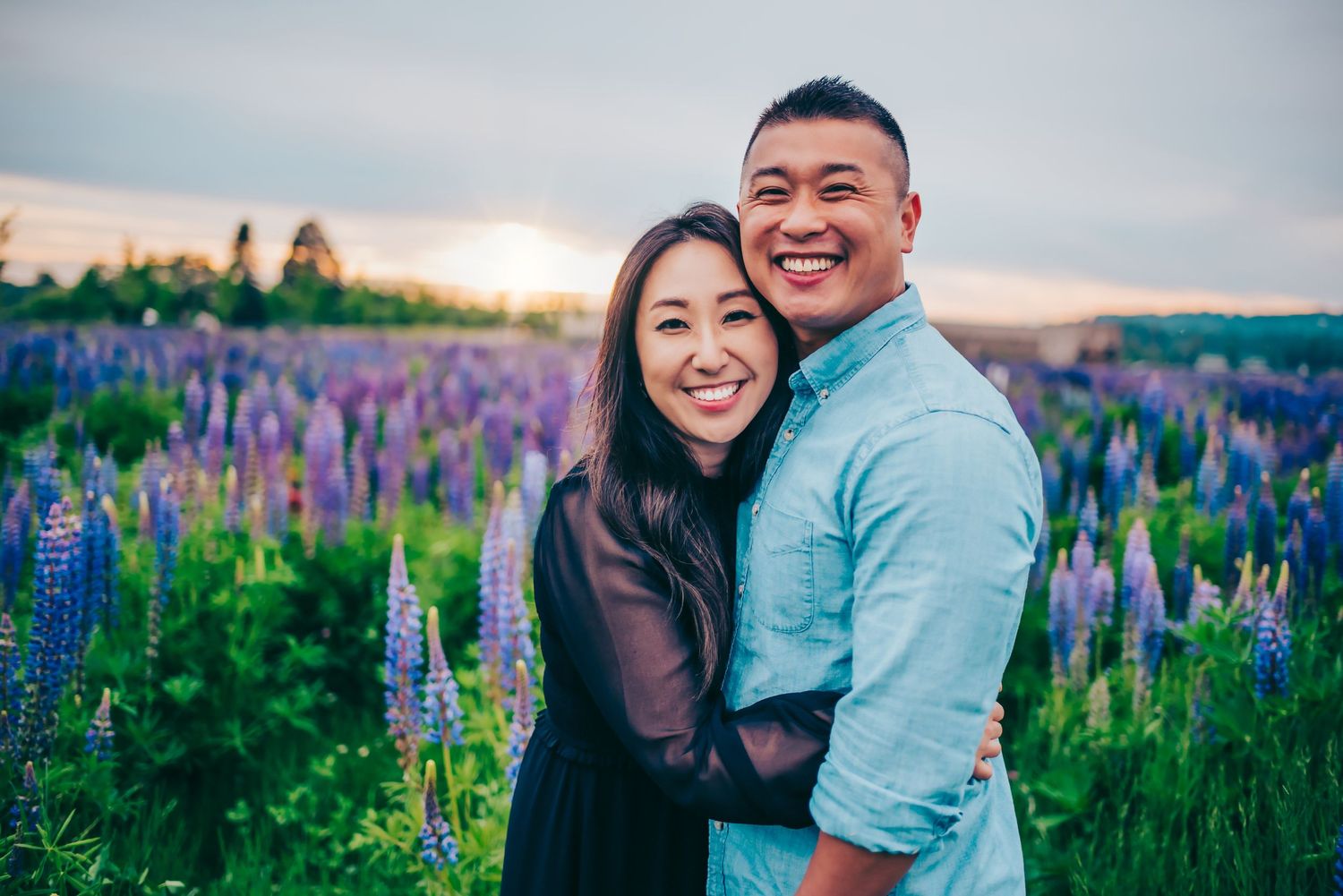 Image of a couple at the Van Lierop Bulb Farm #12, Puyallup, Washington.