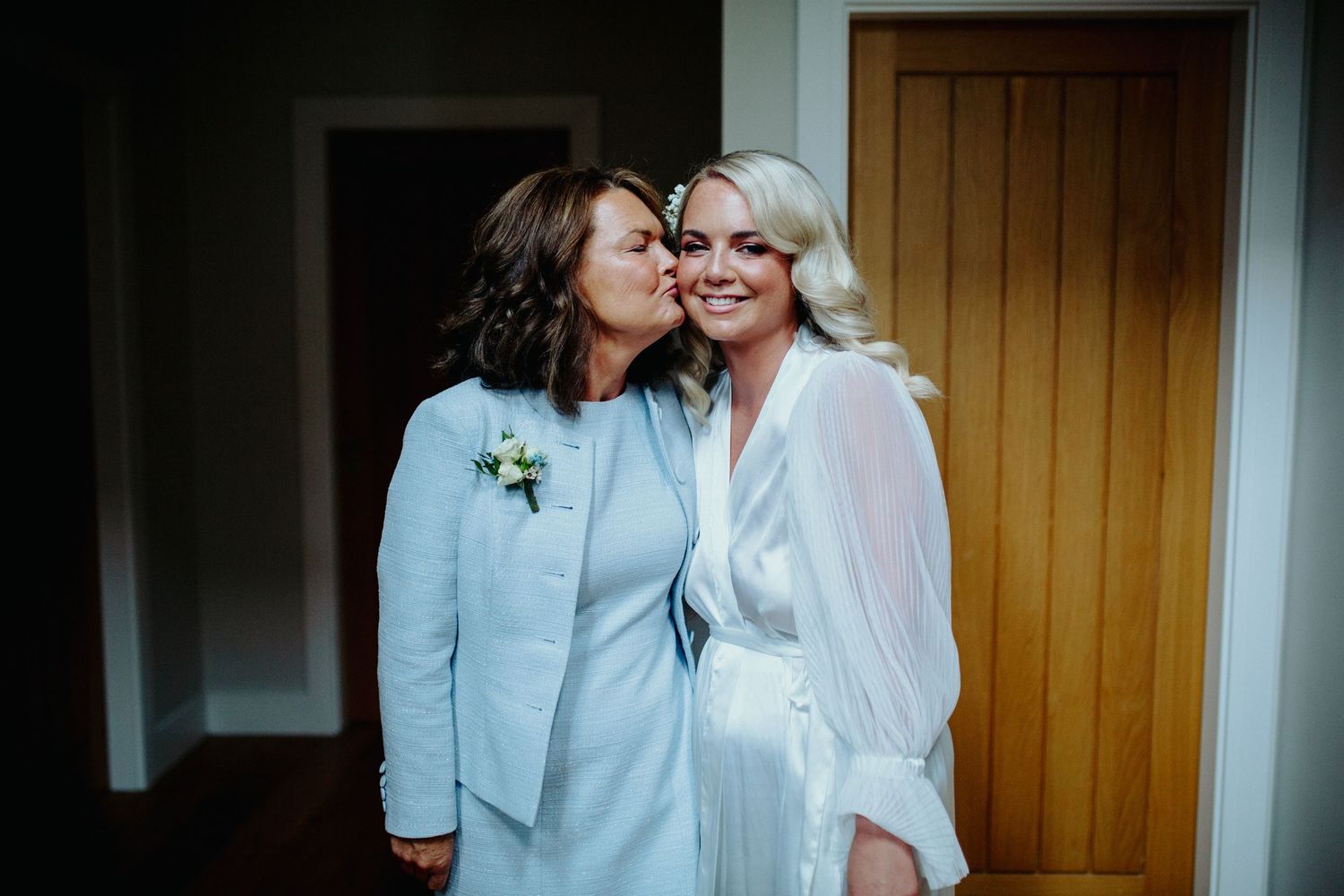 mother and bride at Dunmore House