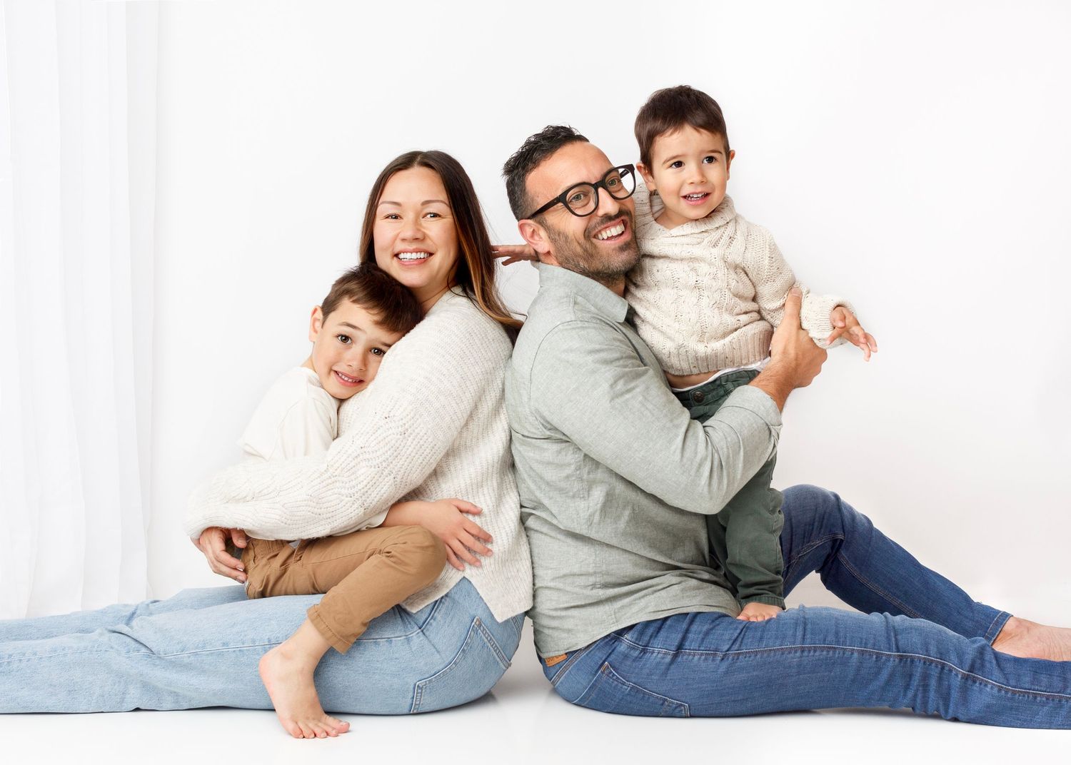 Family photoshoot: taken by Tracy McEwan Photography in Victoria BC