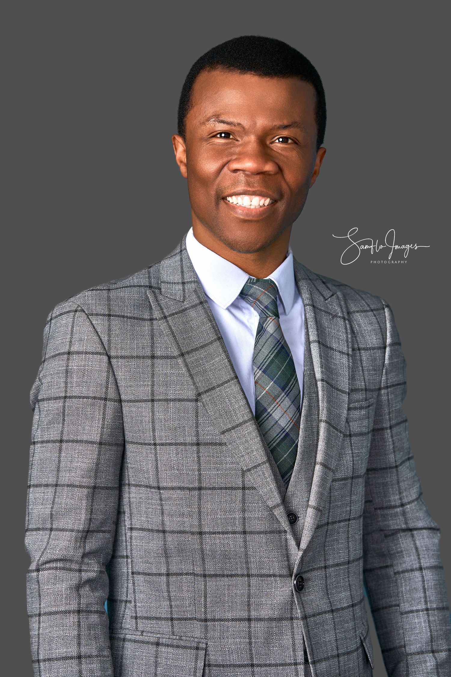 https://www.samfloimages.com/portraits/