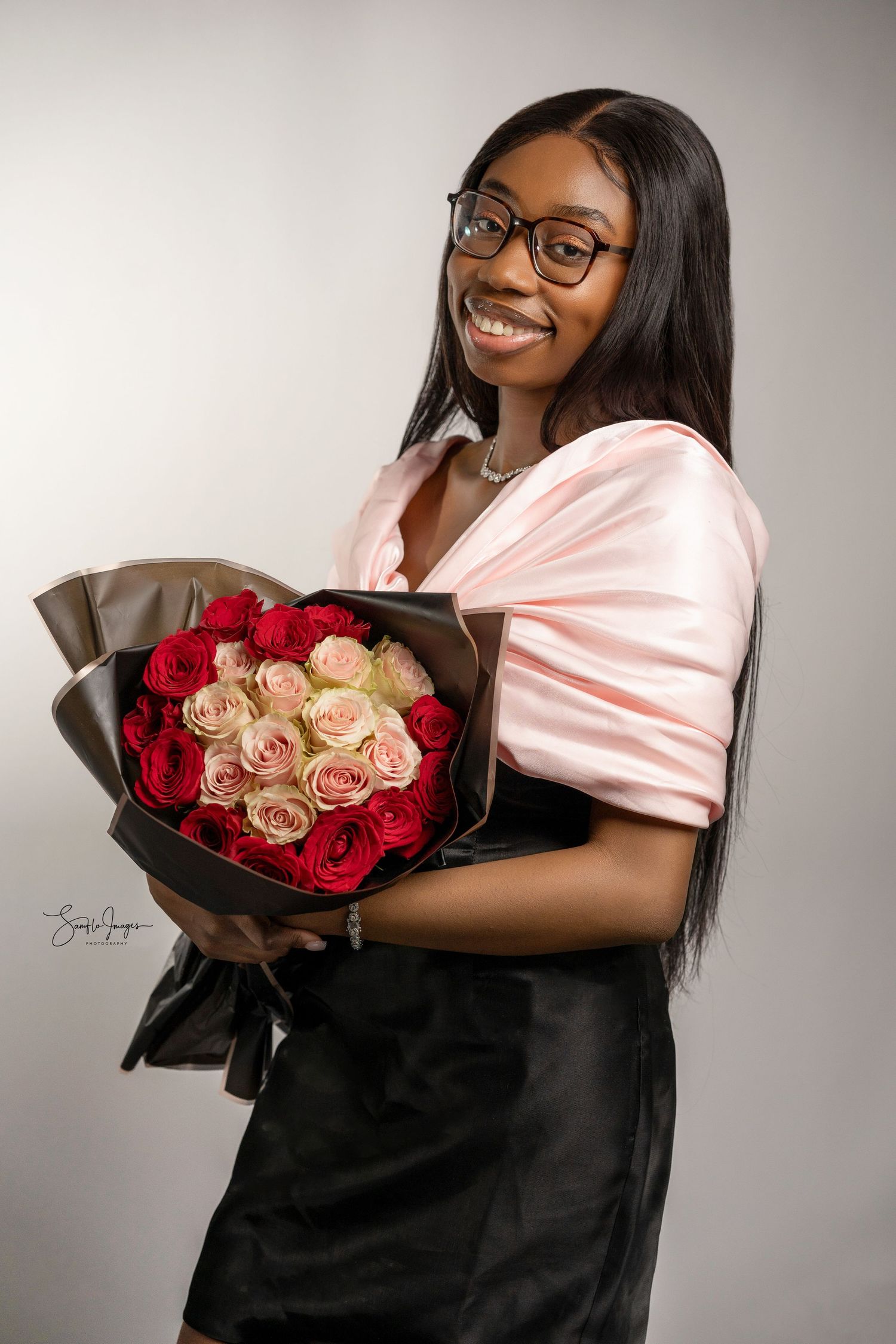 https://www.samfloimages.com/portraits/