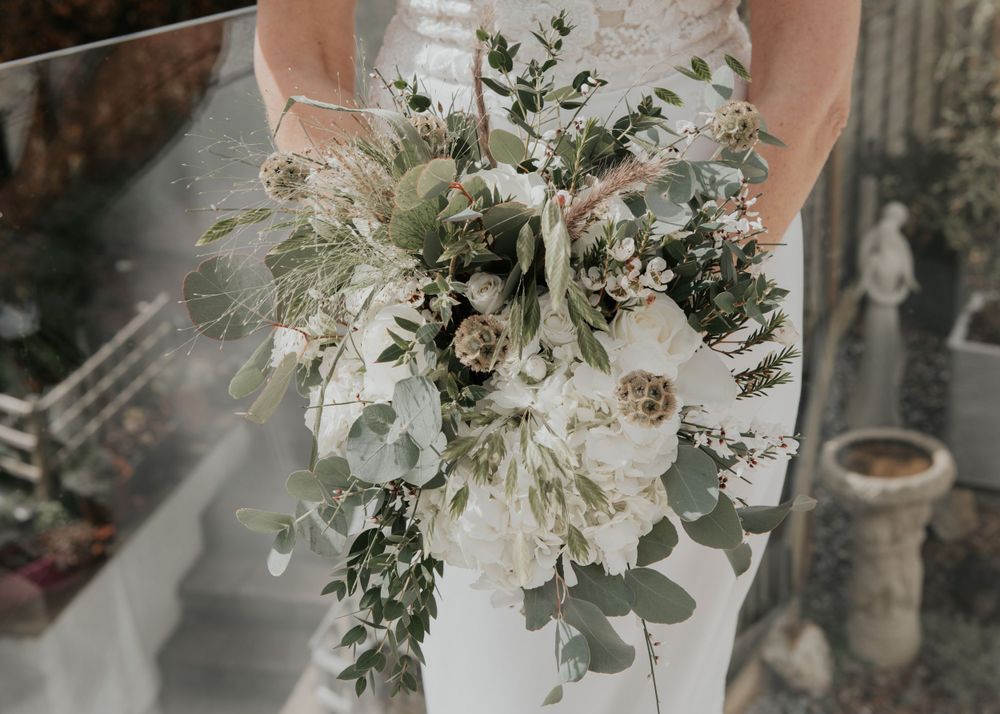 bridal bouquet photography