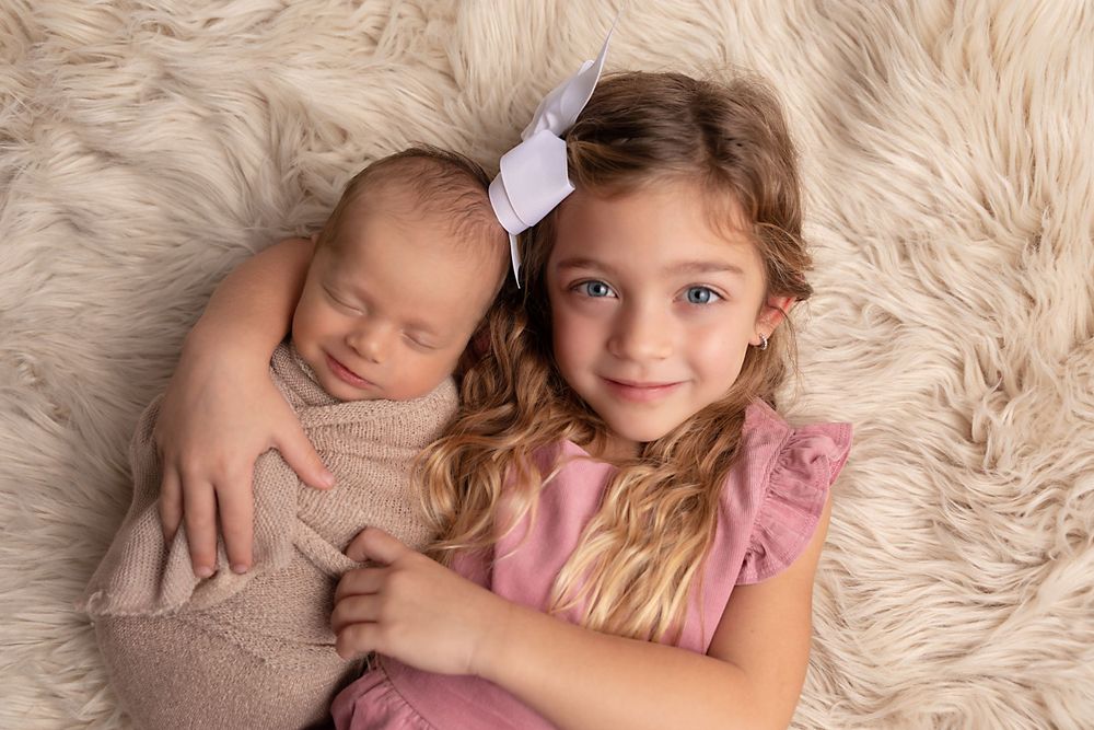 Newborn Photography - Sibling Photo  - Dawn Talia Photography - Port Chester, NY