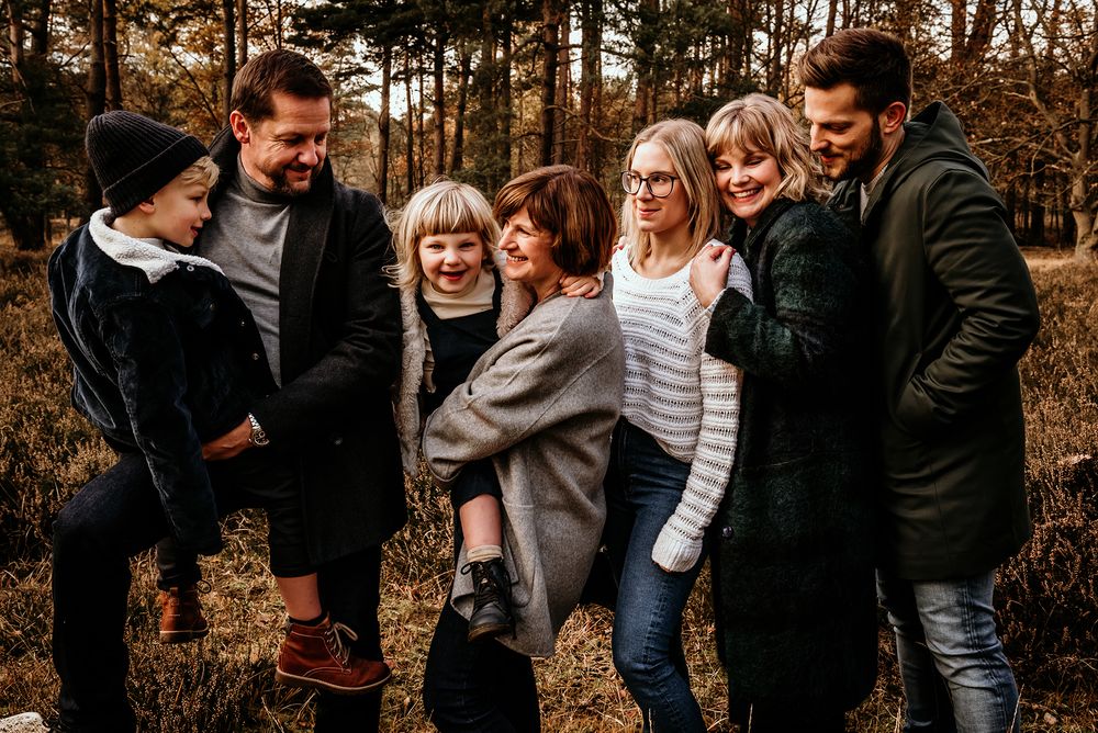 Grootouders en kleinkinderen shoot_familieshoot_kinderfotograaf_lifestyle fotograaf