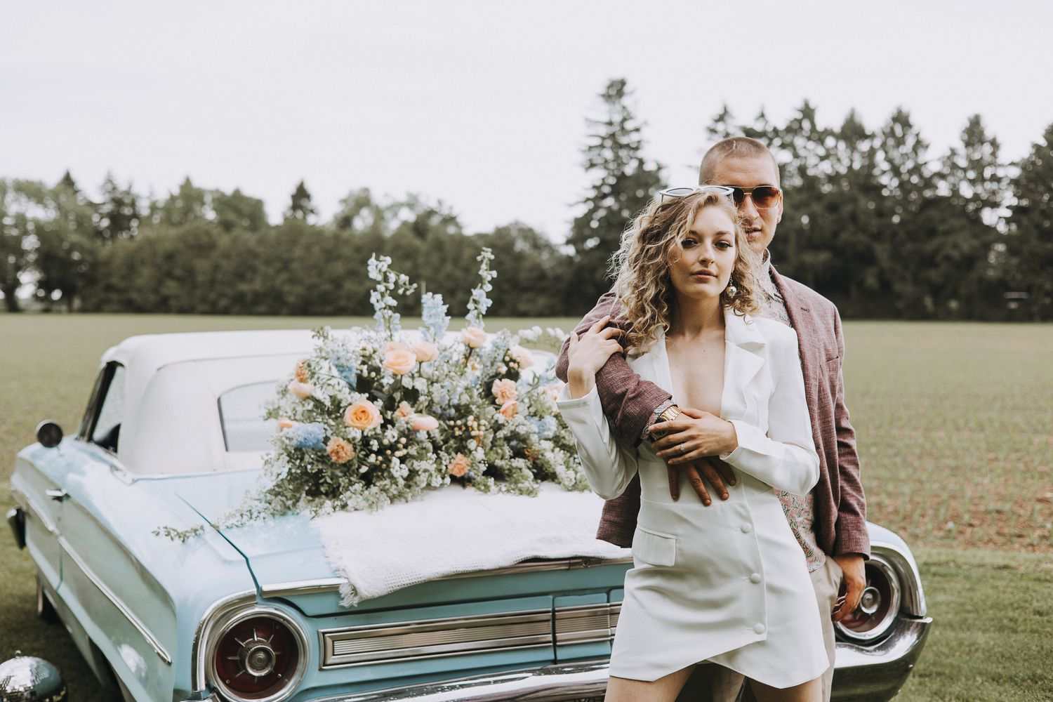 Retro Elopement; Toronto wedding photographer; Classic car bride and groom photo; bridal photo; bride and groom in field
