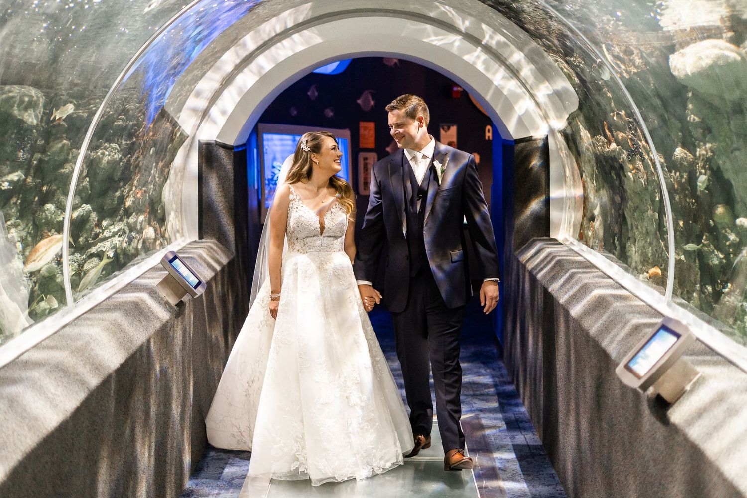 Discovery World Wedding, Milwaukee Lakefront Wedding, Milwaukee Wedding Photographer, Wisconsin Wedding Photos