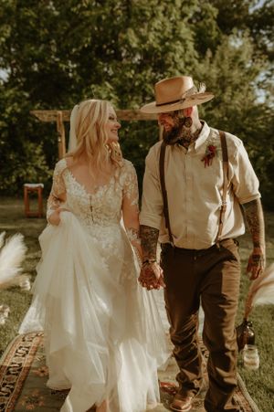 wedding at the renwick mansion davenport iowa