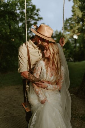 wedding at the renwick mansion davenport iowa