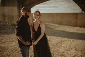 creative engagement session photographer davenport iowa