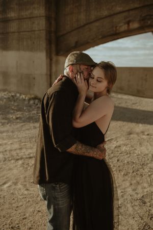creative engagement session photographer davenport iowa