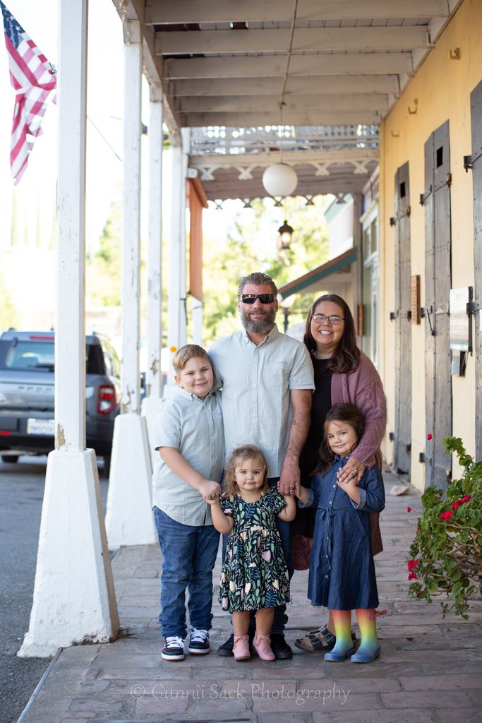 gunnii sack photography, best of calaveras, fall family photos, mokelumne hill ca