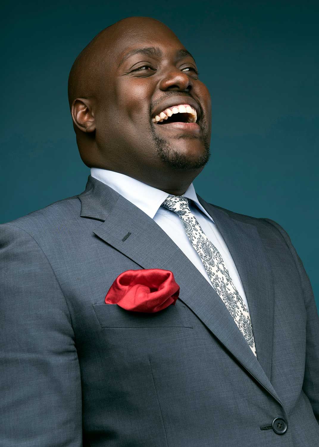 Photographer profile-Kevin Kallombo-About-Wedding-Photographer-in-Helsinki-Lifestyle-photographer-in-Helsinki