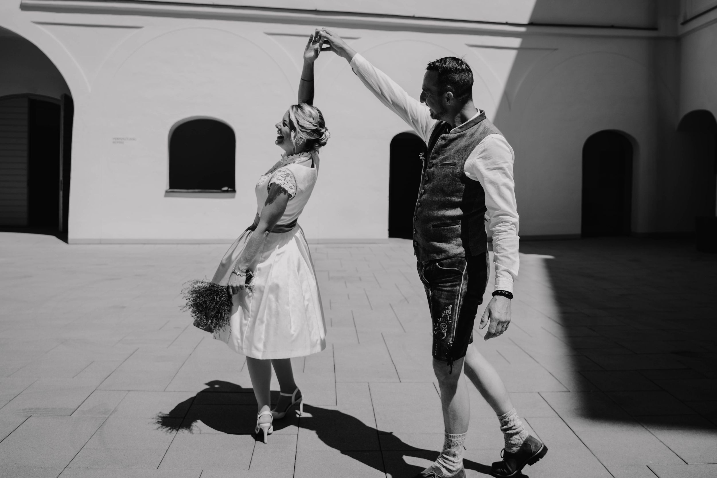 Reportage Hochzeitsfotograf Berlin Hochzeitsfotograf für standesamtliche Trauung  Günstiger Fotoshooting Wedding