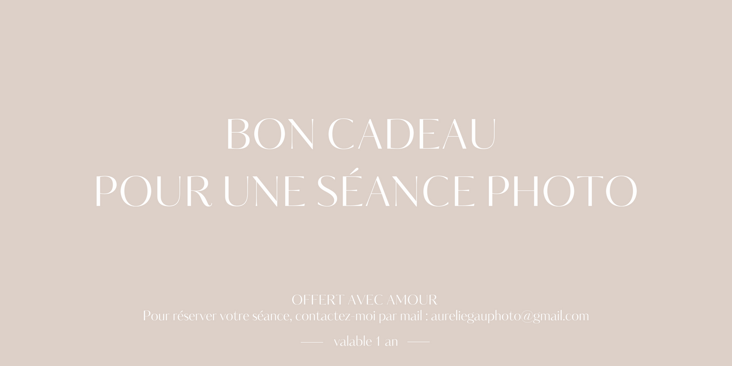 French text 'Bon Cadeau Pour Une Seance Photo' on a minimalist beige background.