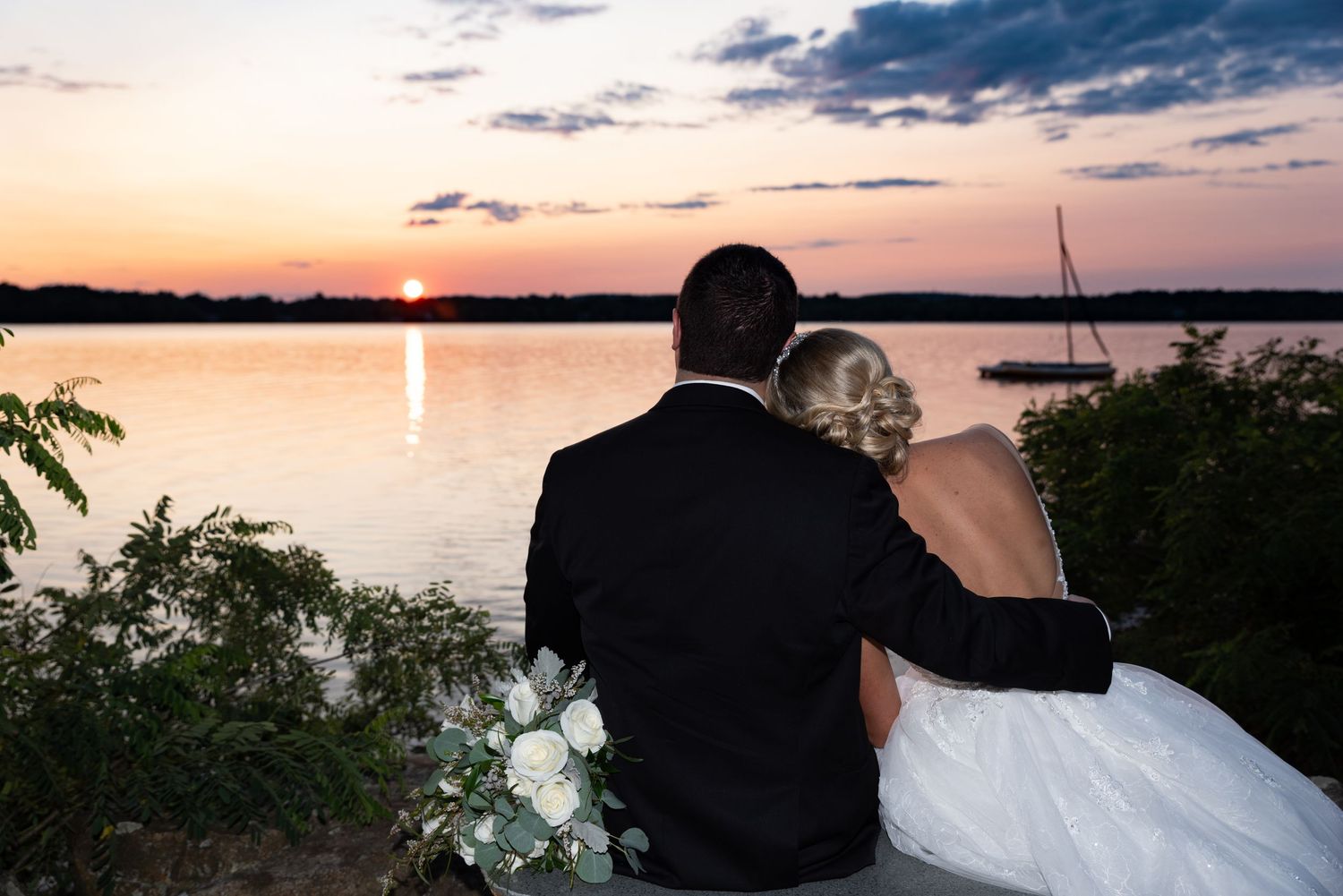Sunset Lake Massapoag Sapphire Estate Sharon MA Wedding Leah Ramuglia Photography
