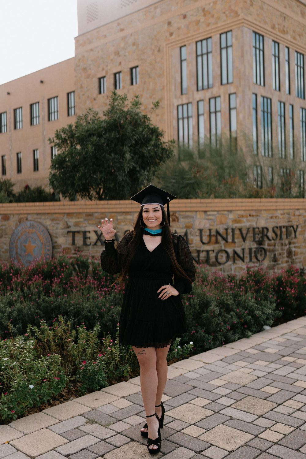 Graduation Photos at texas am Mayfields Photography San Antonio