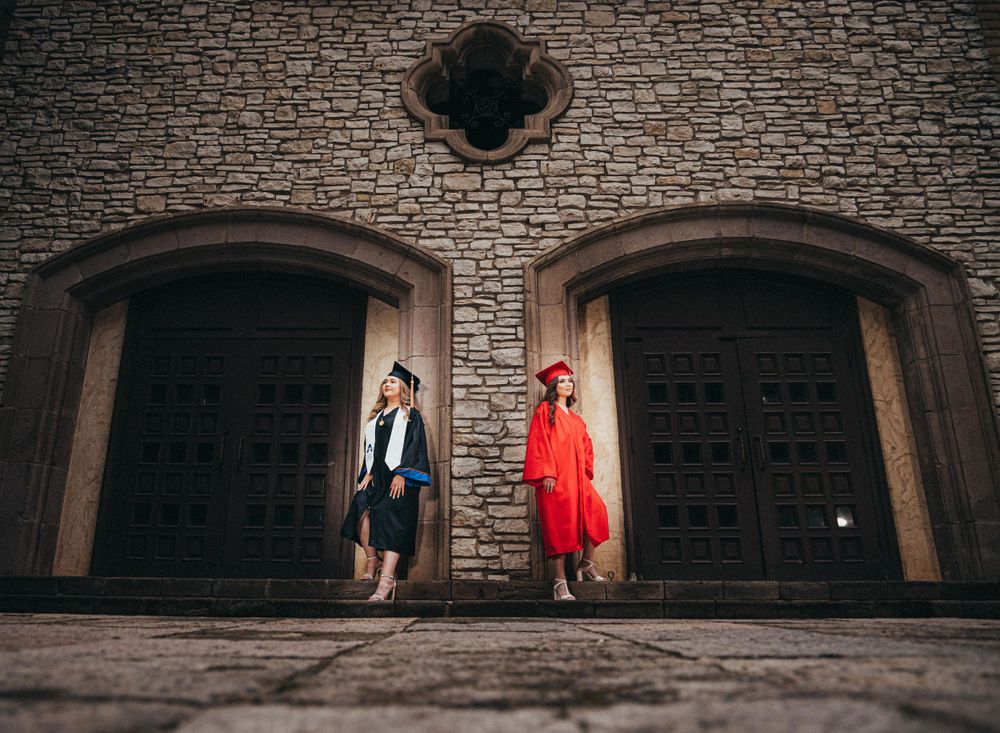 Custom Grad Portrait Packages, Outdoor Senior Photography Sessions, Stylish Graduation Photography,