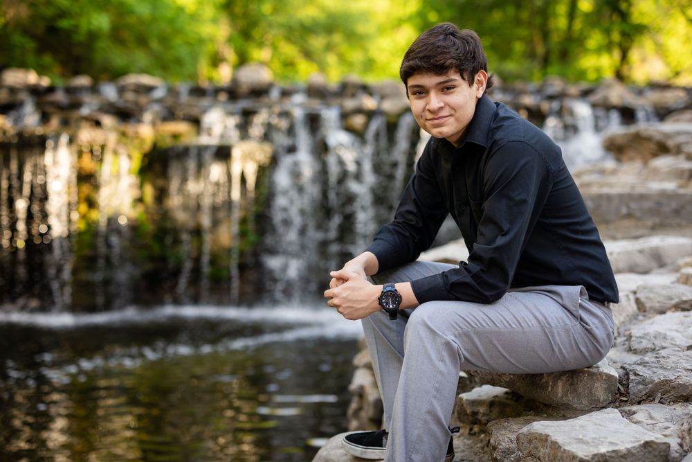 Creative Senior Portrait Ideas, Professional Graduation Photographer, Senior Year Photo Shoots,