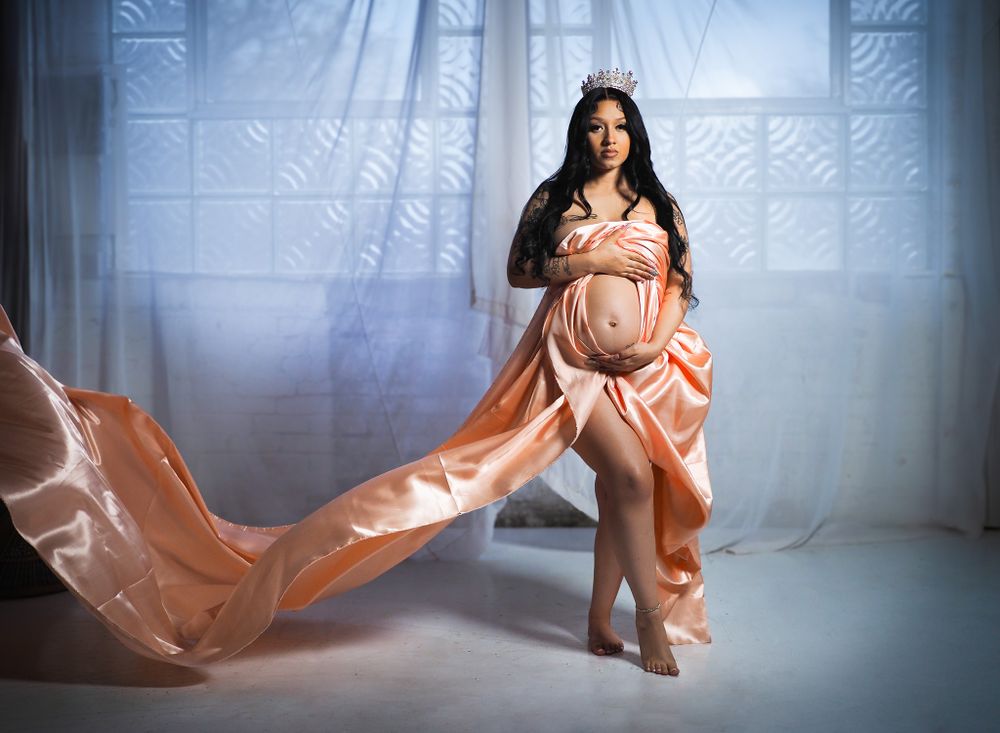 maternity in studio