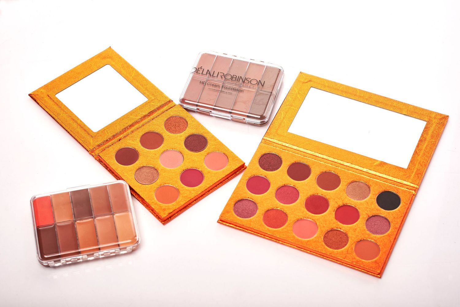 Delal Robinson Makeup
