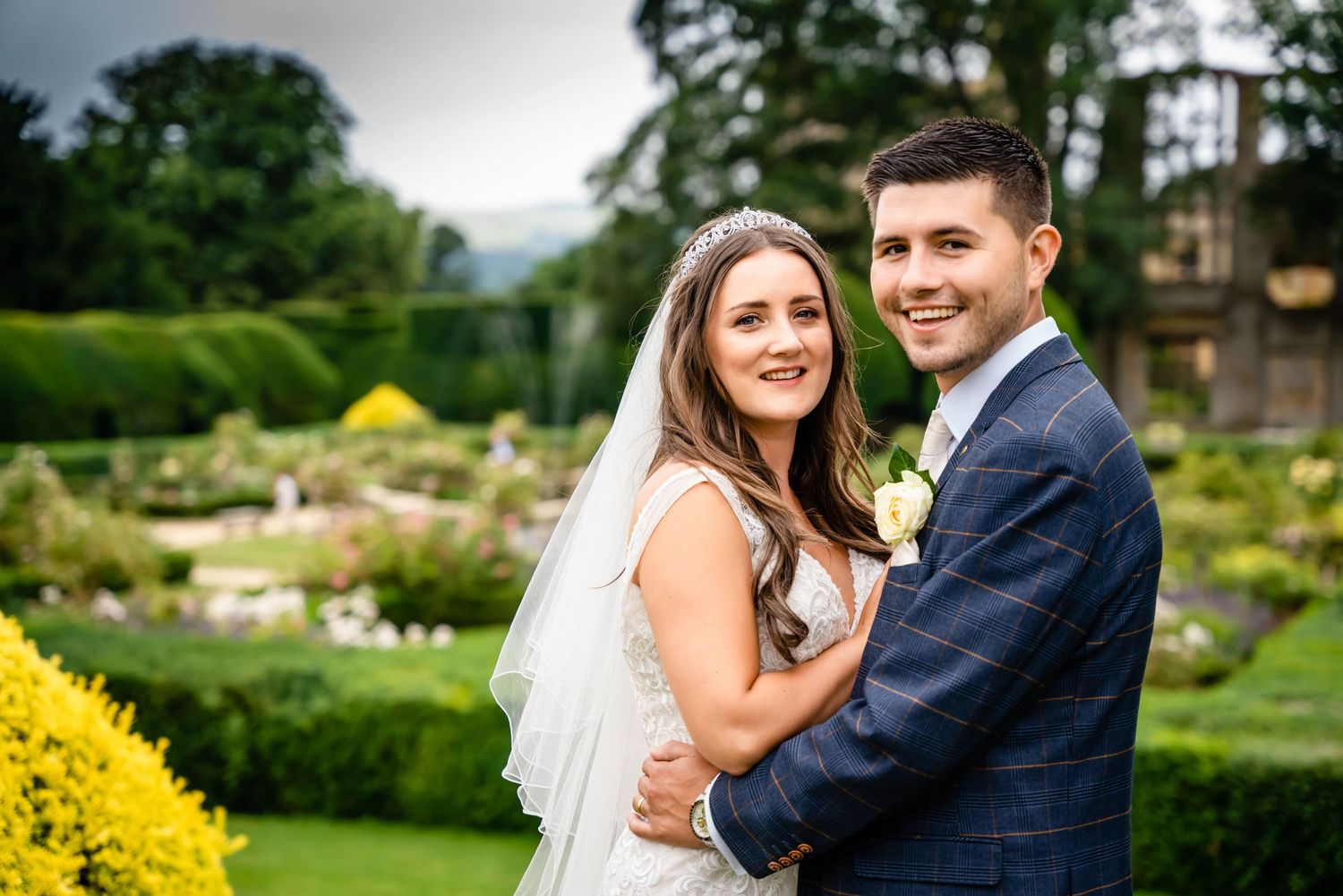 Zara Davis Wedding Photography Sudeley Castle Winchcombe Cheltenham Cotswolds Gloucestershire Cathedral Gardens