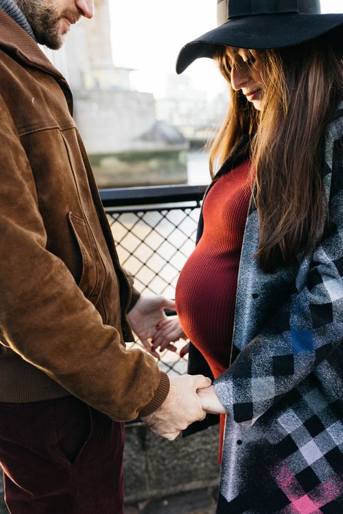 Pregnancy photoshoot by Tower Bridge East London maternity