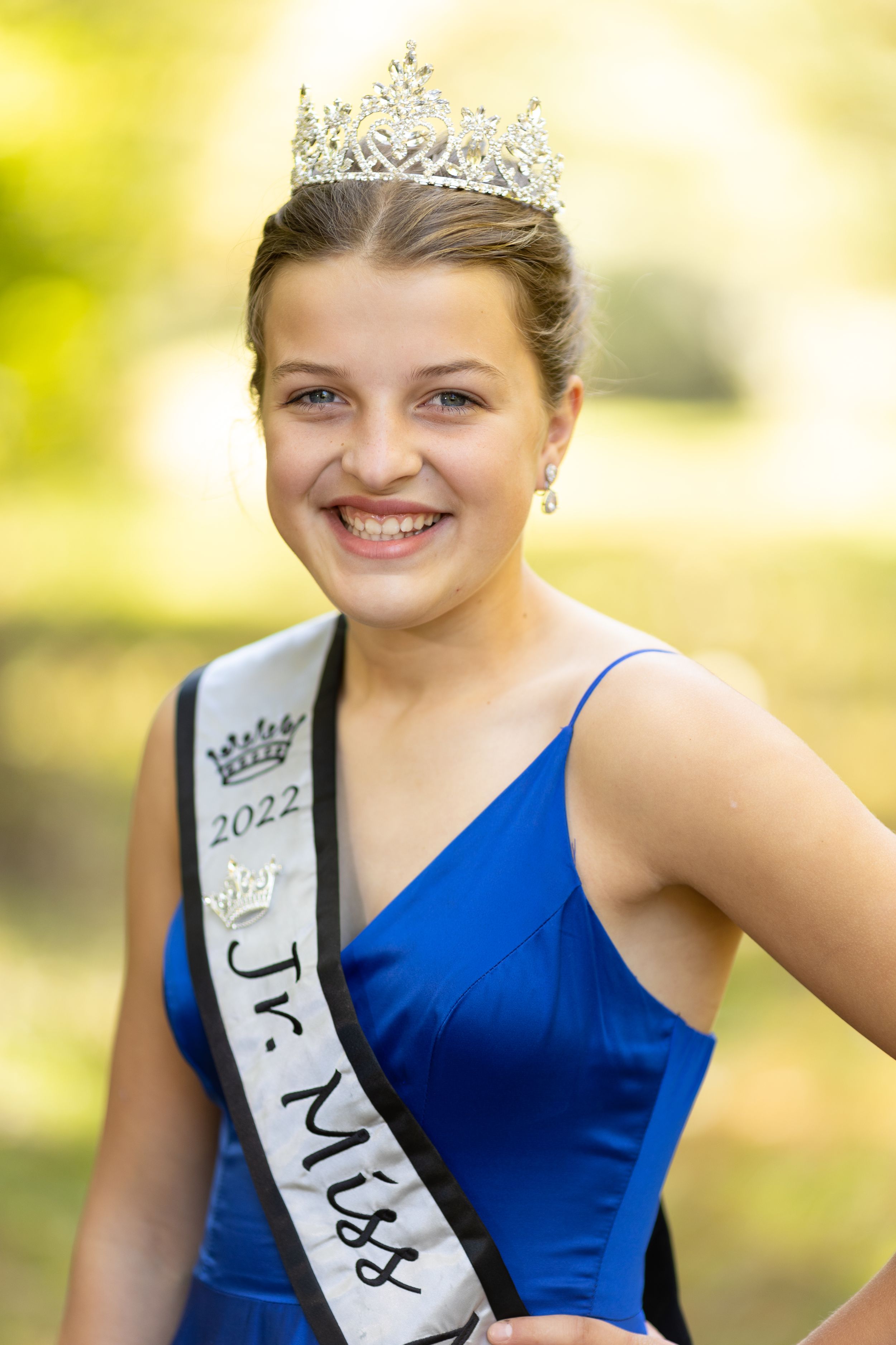 Jr. Miss Neoga, Illinois smiling for the camera.