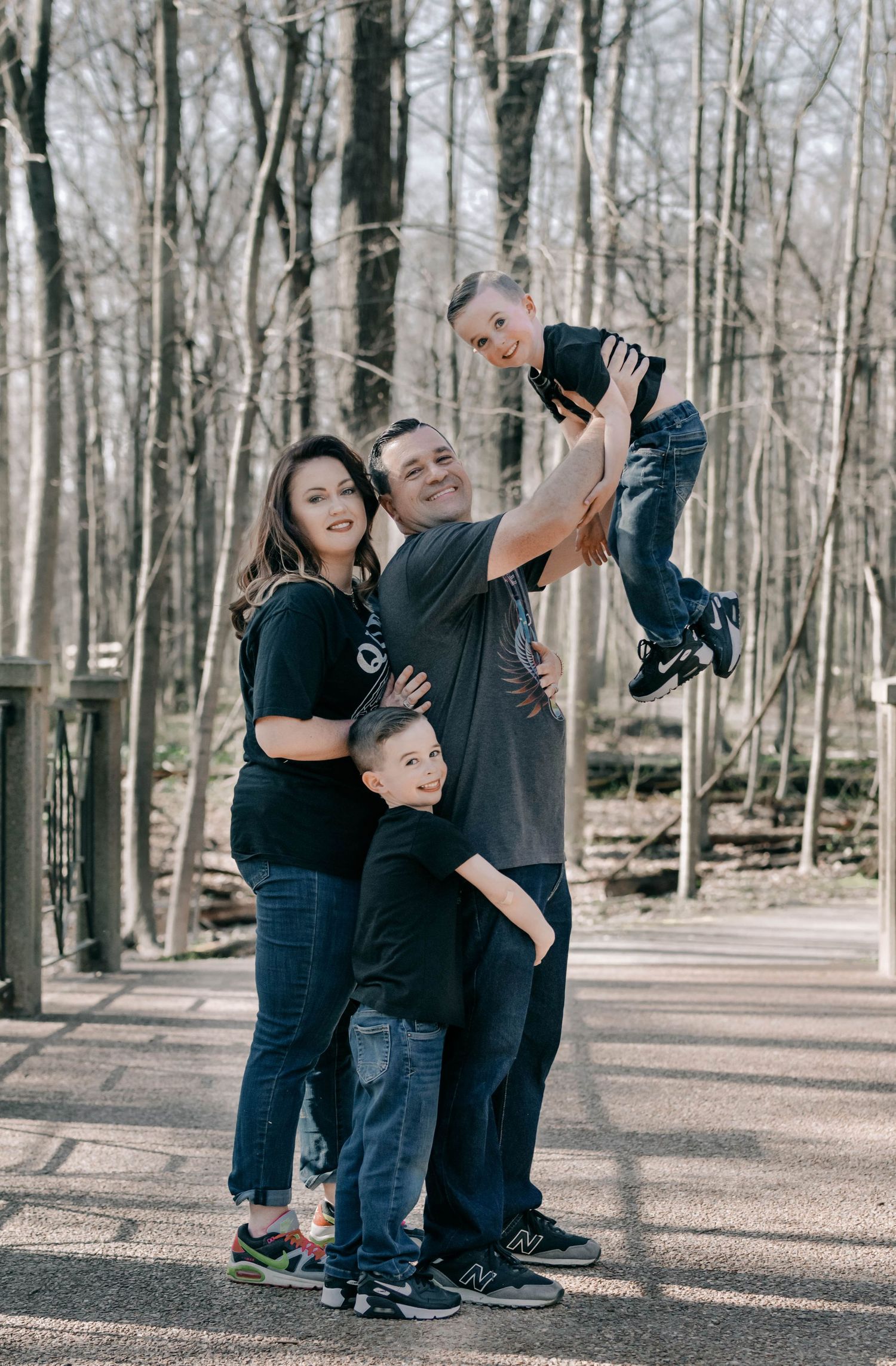 family photo session at inniswood metro gardens
