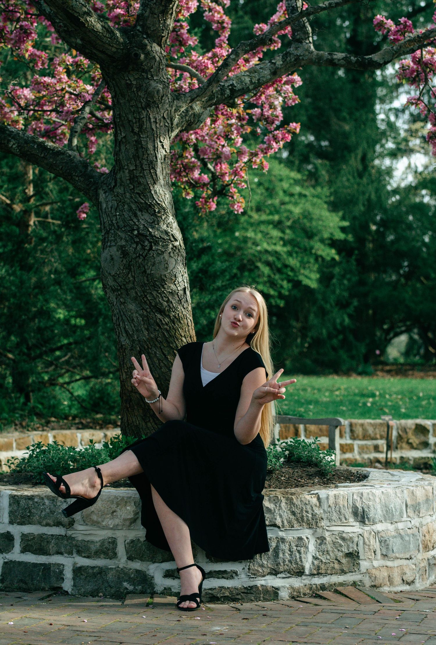 senior session at inniswood metro gardens