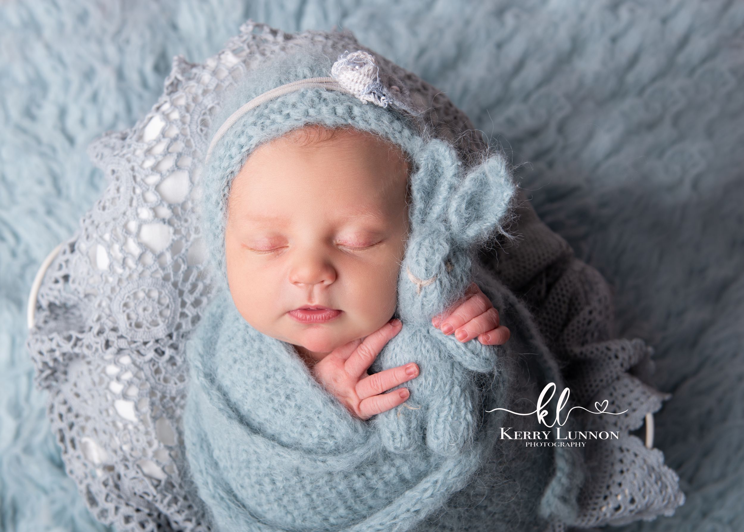 Bromsgrove Worcester newborn baby photoshoot photos pictures