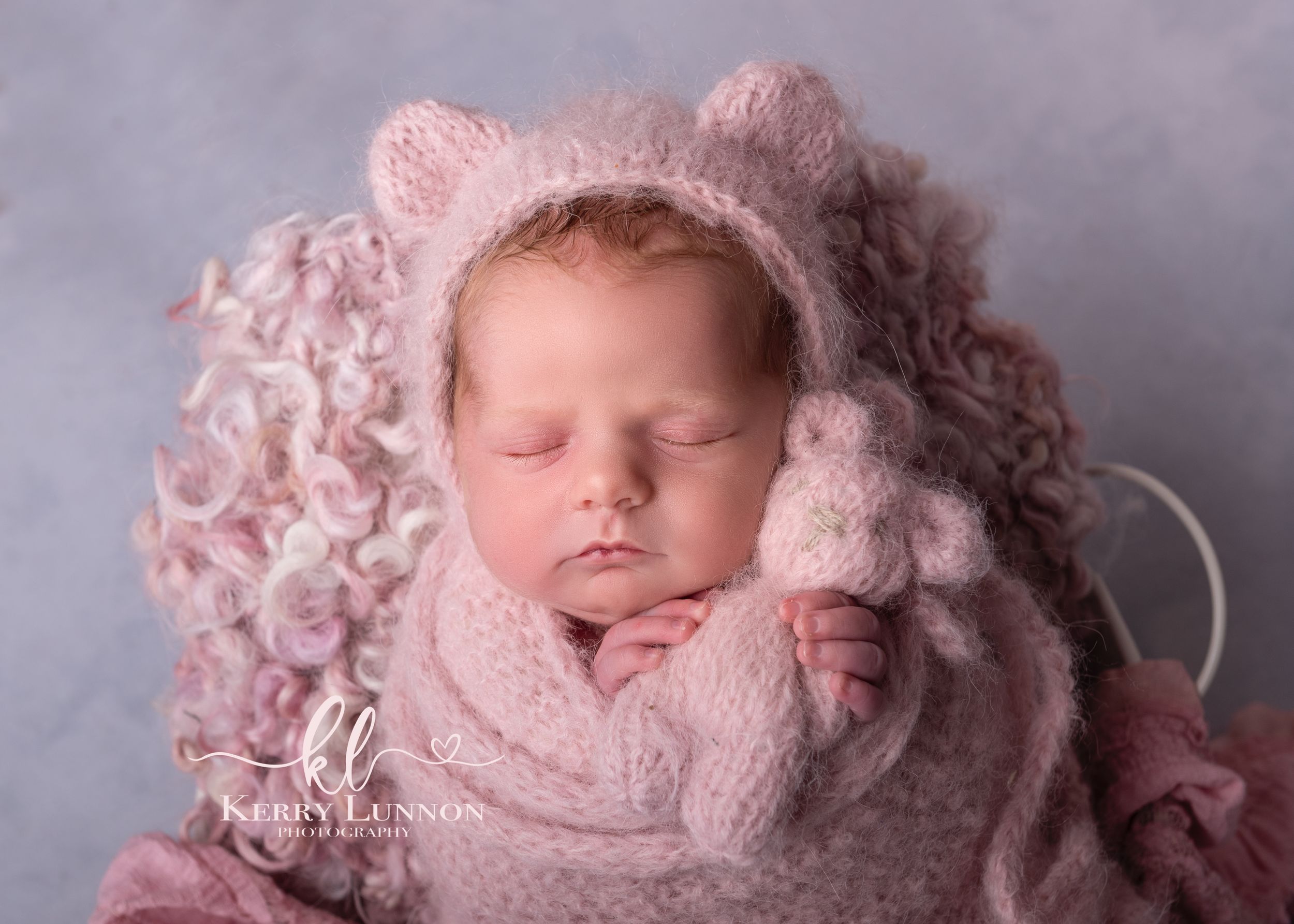 Bromsgrove Worcester newborn baby photoshoot photos pictures