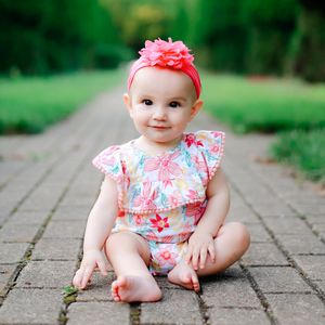 I'm a family photographer in Oxford, OH near miami university specializing in newborn photography, cake smash photography and families