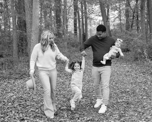 I'm a family photographer in Oxford, OH near miami university specializing in newborn photography, cake smash photography and families