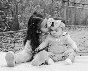 I'm a family photographer in Oxford, OH near miami university specializing in newborn photography, cake smash photography and families