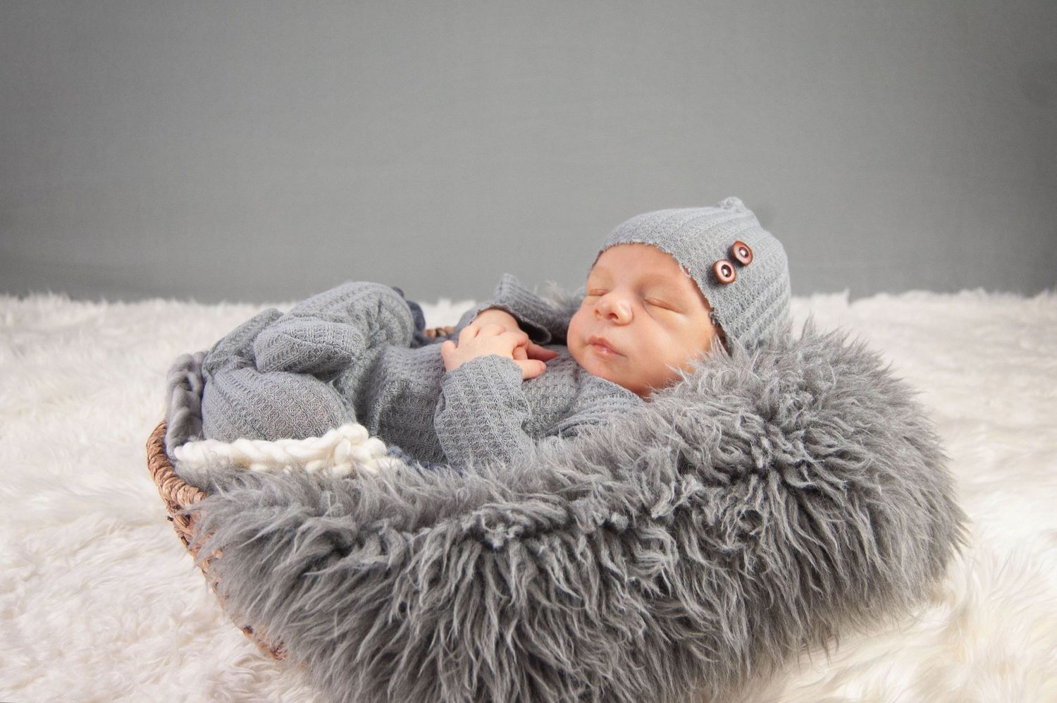 In Home Newborn Session in  Evansville Indiana by ReiLynn Designs