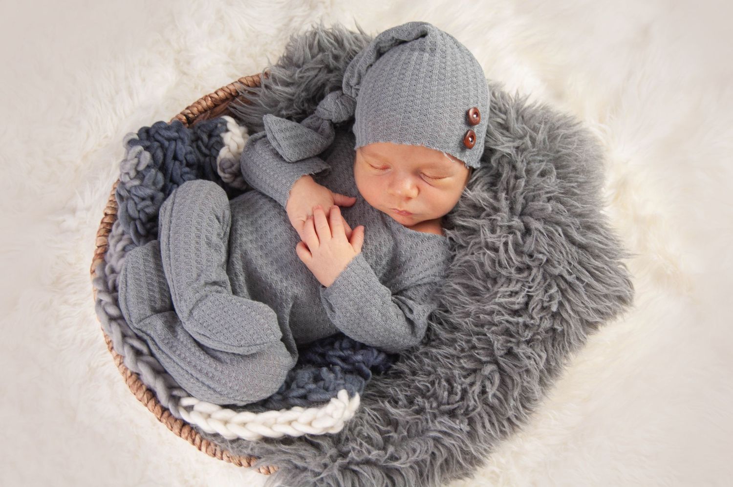 In Home Newborn Session in  Evansville Indiana by ReiLynn Designs