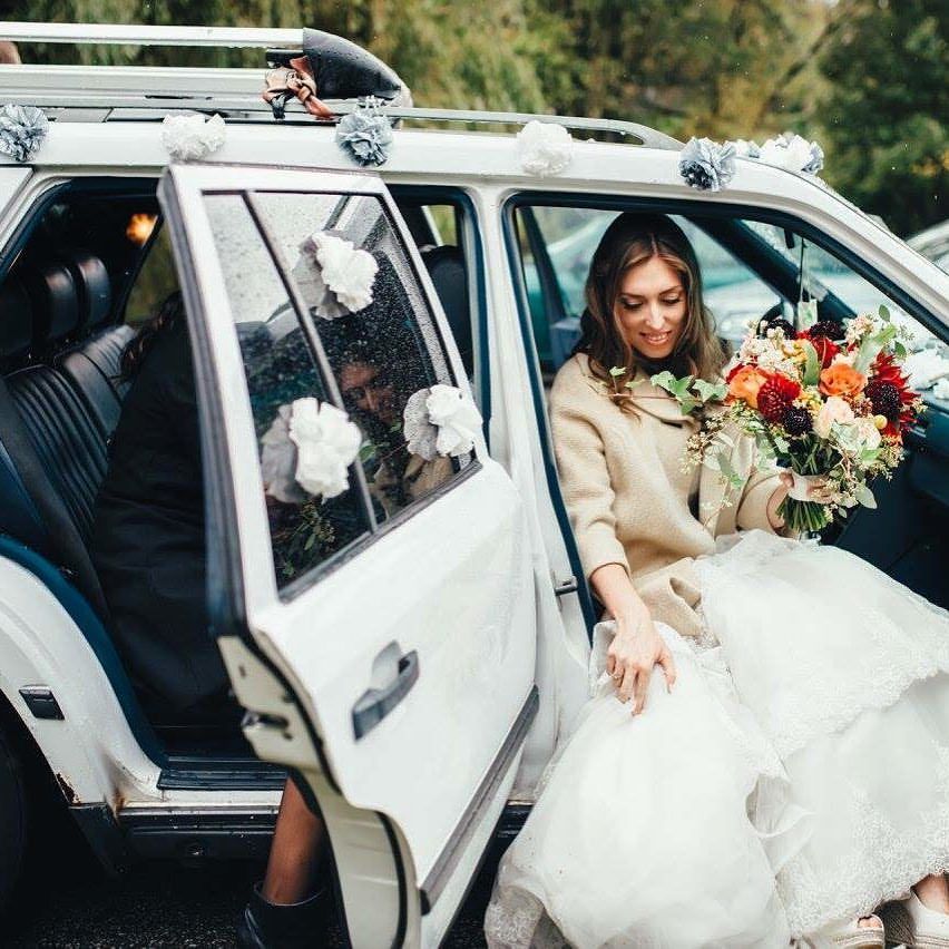 Mobile wedding makeup artist