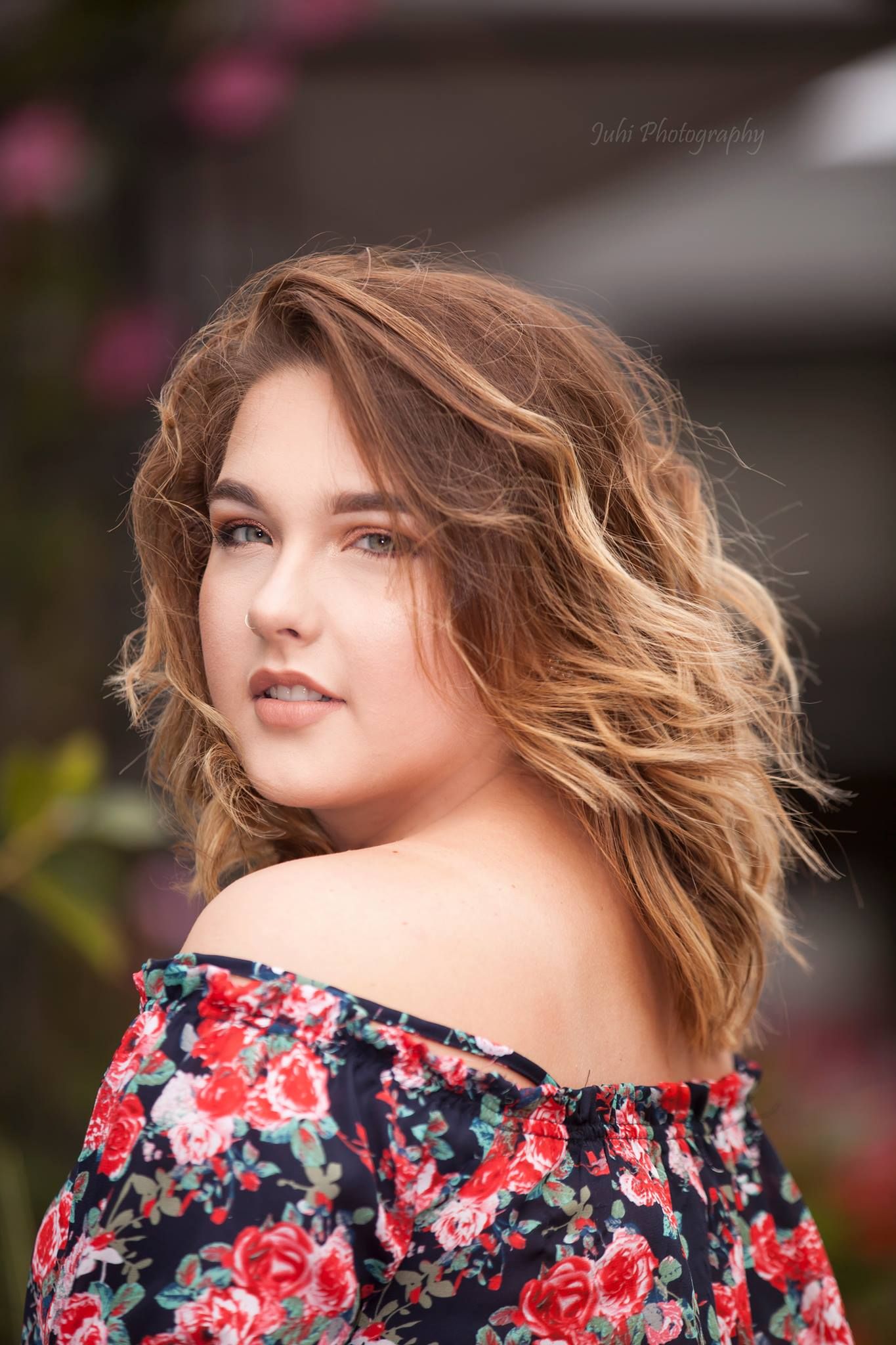 Knoxville senior photographer, knoxville graduation photographer, knoxville UTK photographer, graduation knoxville TN