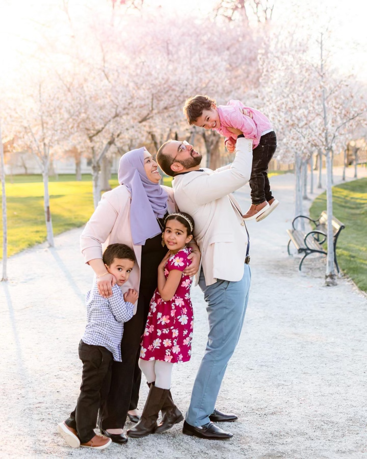 Spring Mini's Utah State Capitol Cherry Blossoms Photos Utah Spring Salt Lake City Utah County Utah Family Photographer