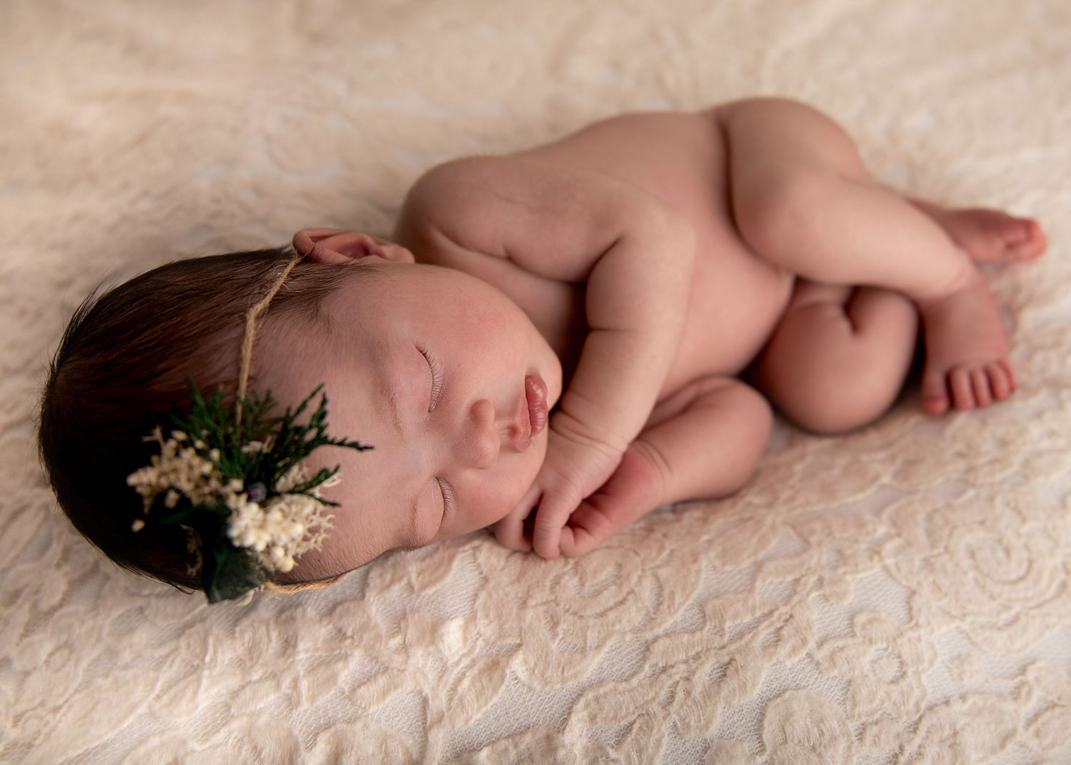 Sara Prue Photography- Creating timeless newborn portraits.
