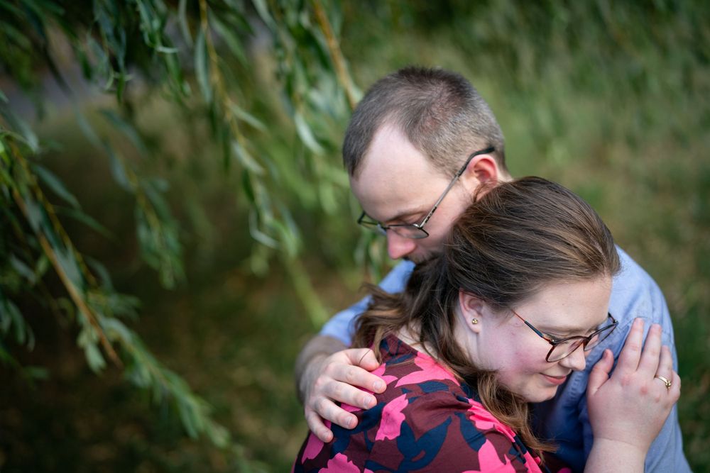 engagement photo in Waterlow park