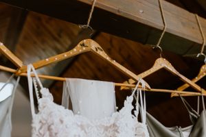 Bride and bridal party getting ready at Canning airbnb, Canning, Nova Scotia Canada
