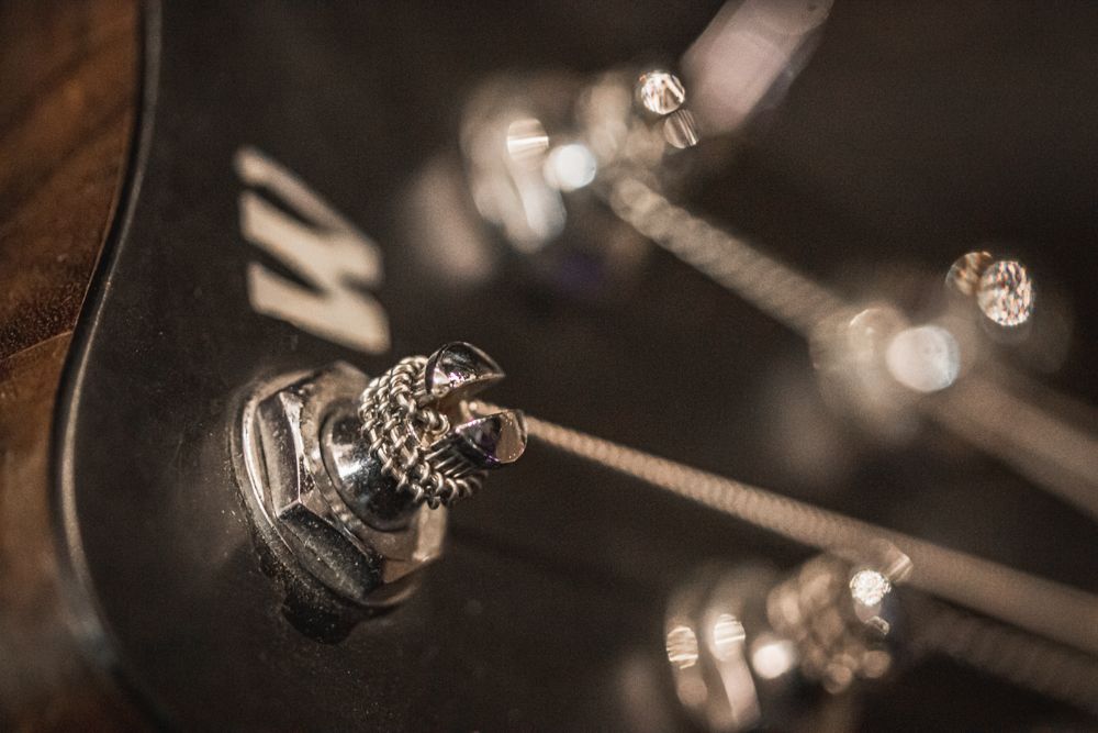 close up guitar strings