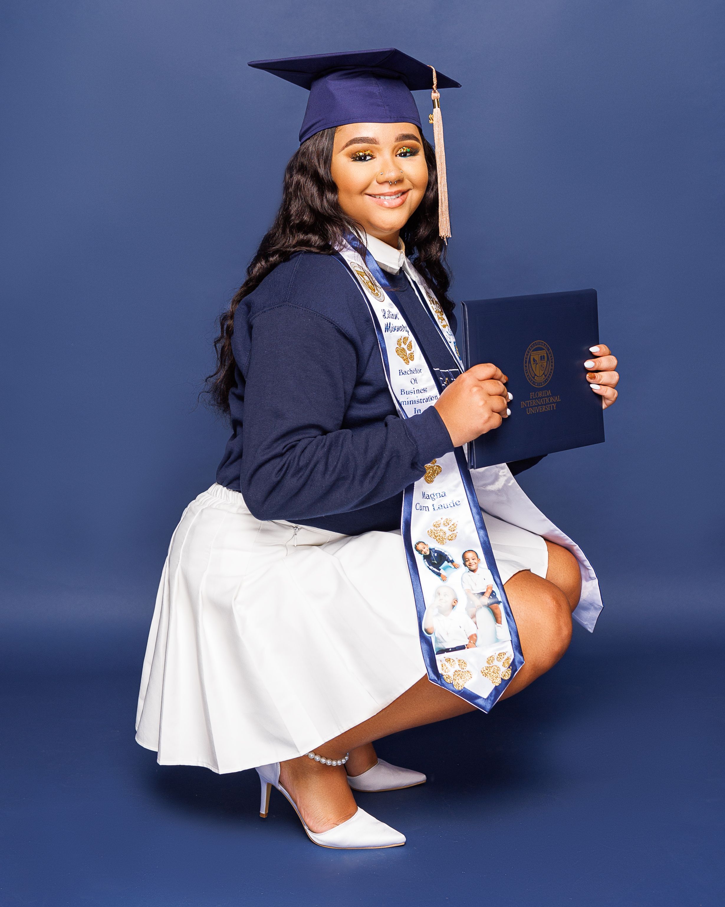FIU GRADUATION PHOTOSHOOT IN STUDIO
