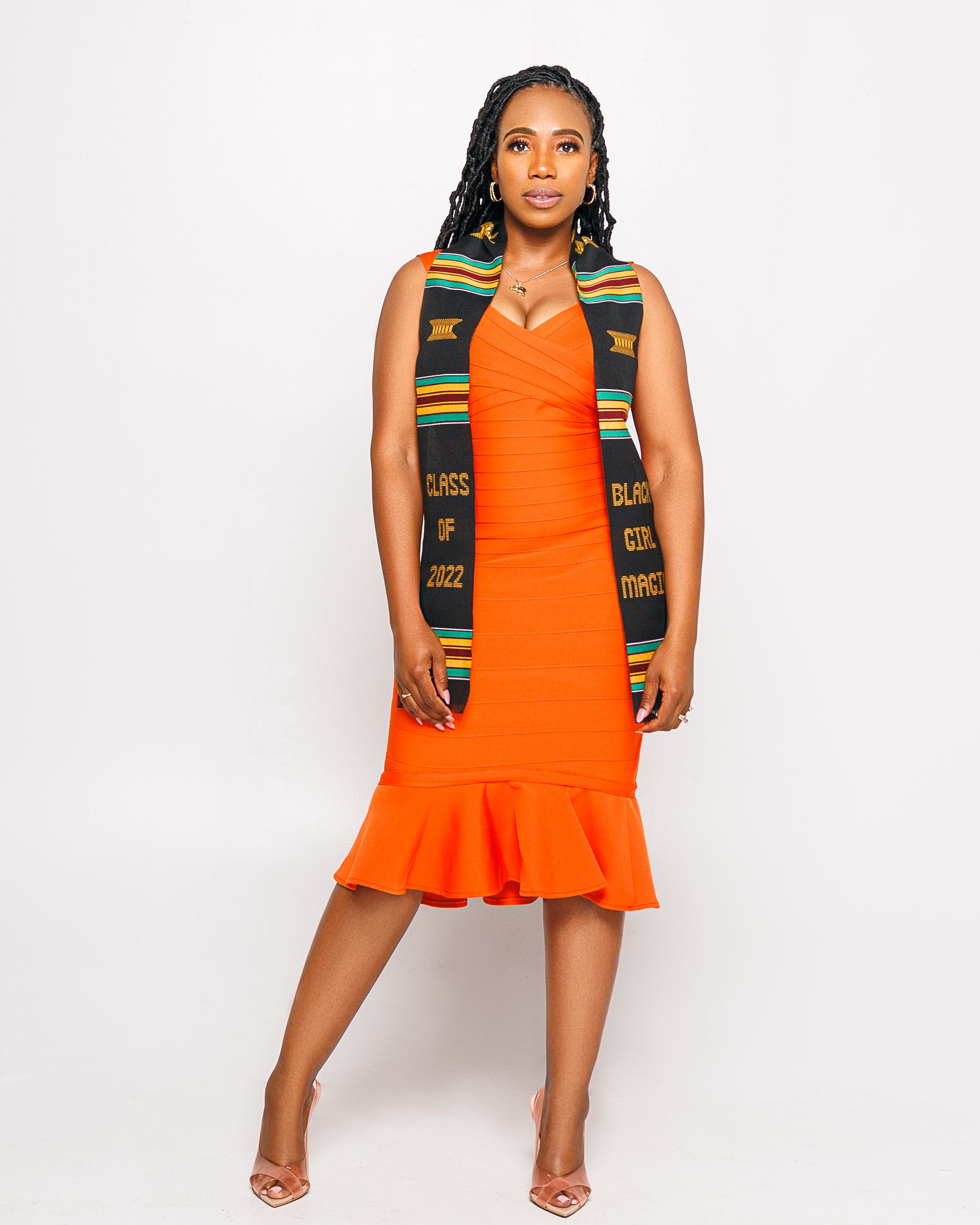 FLORIDA ATLANTIC UNIVERSITY GRADUATION PHOTOSHOOT IN STUDIO