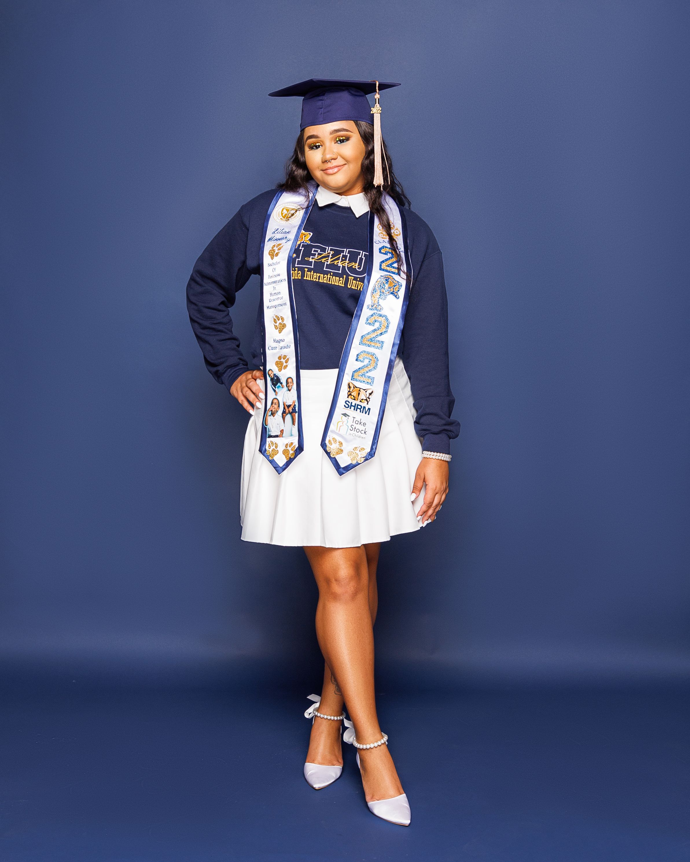 FIU GRADUATION PHOTOSHOOT IN STUDIO
