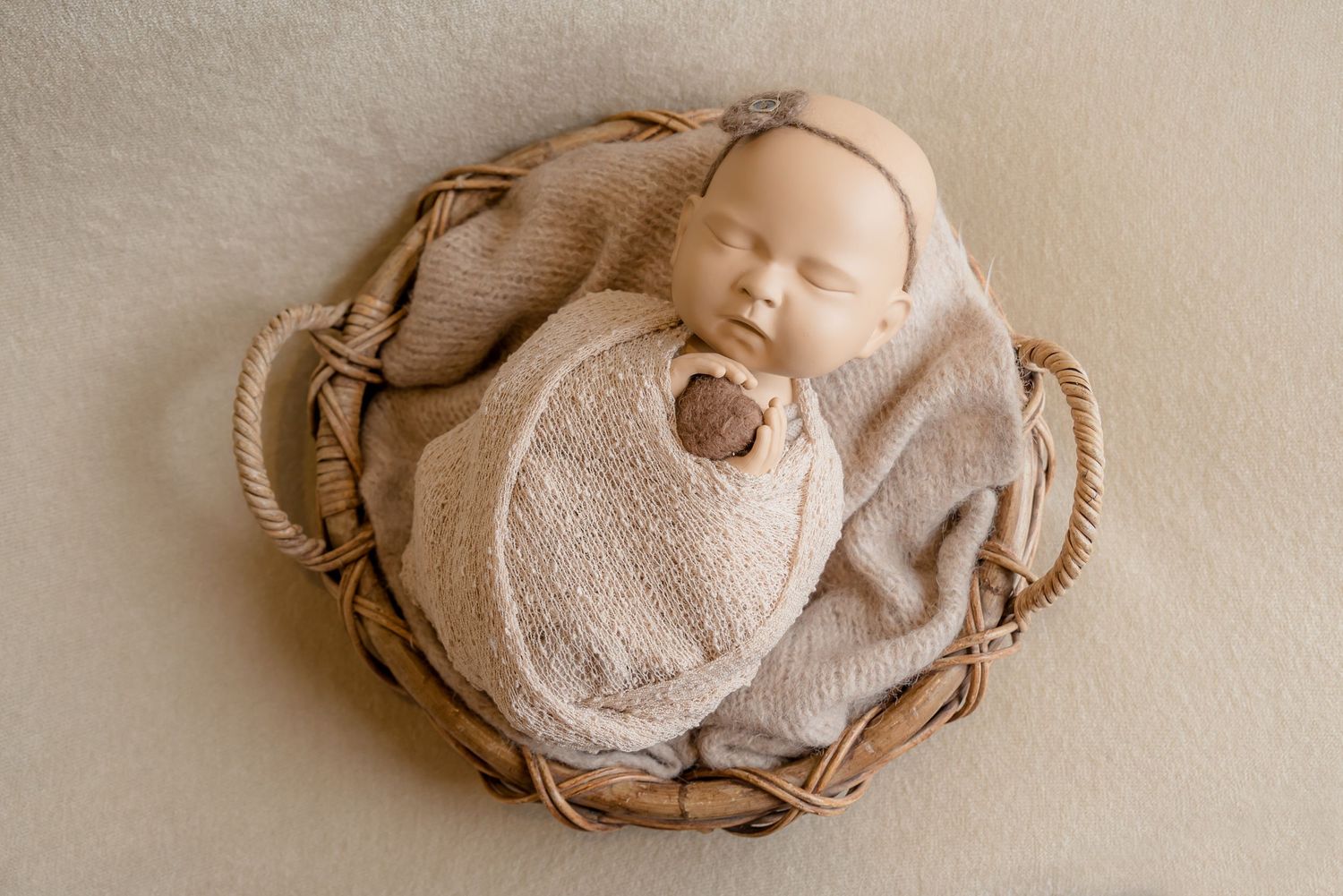 neutral colour baby