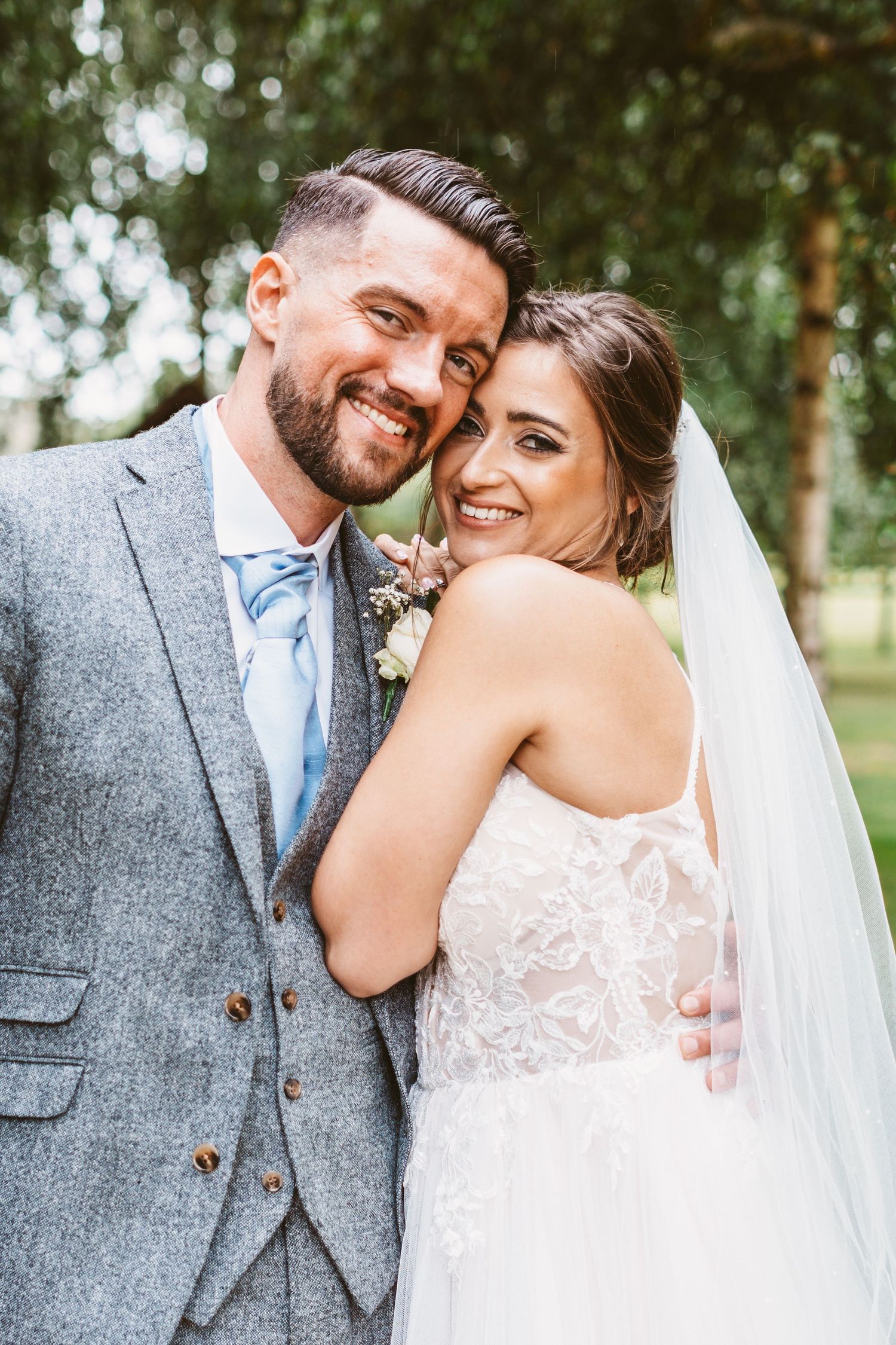 The Tythe Barn Bicester, Oxfordshire Wedding photography www.vickyphotography.co.uk