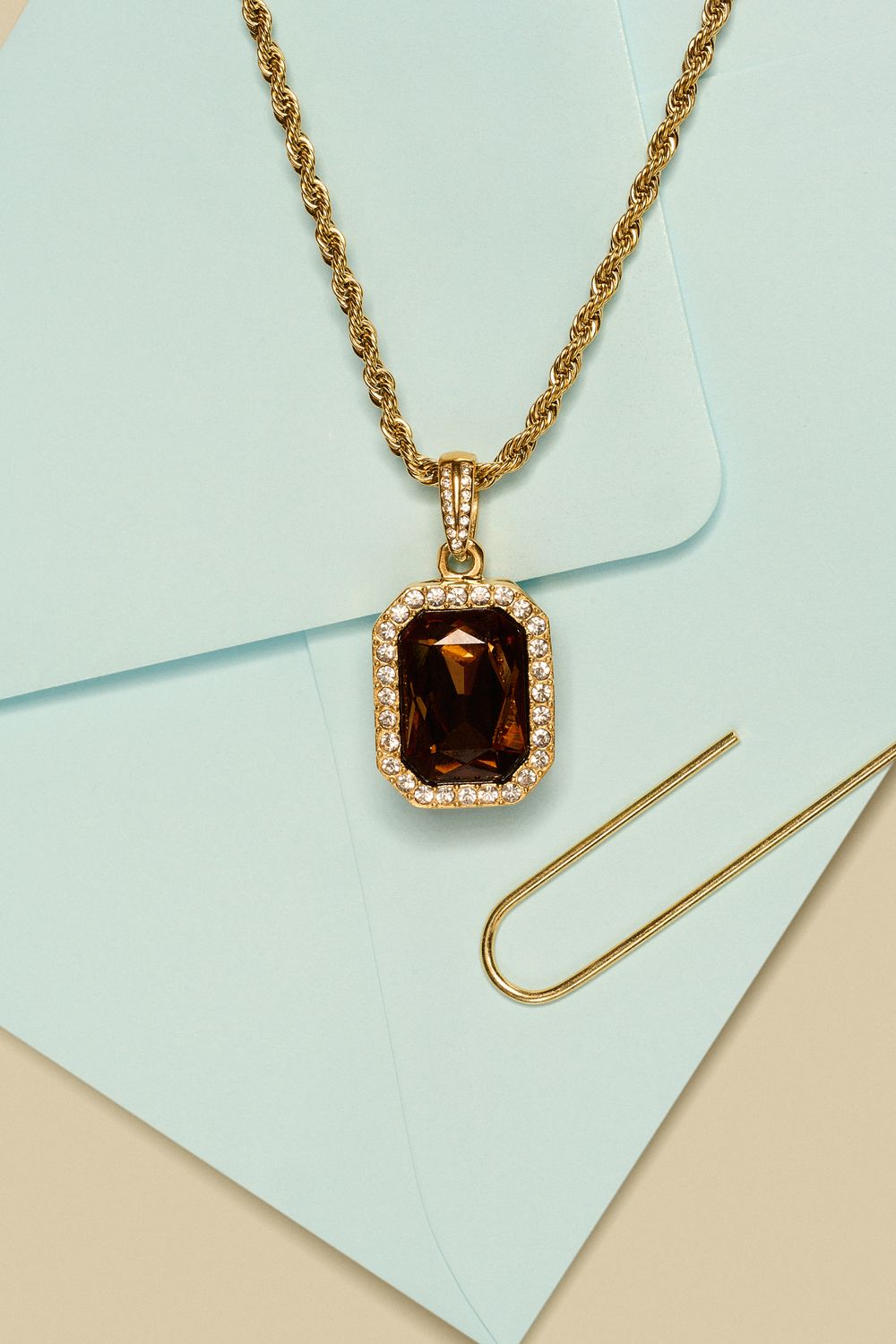 Jewelry Photography by Dominik Zky Photography