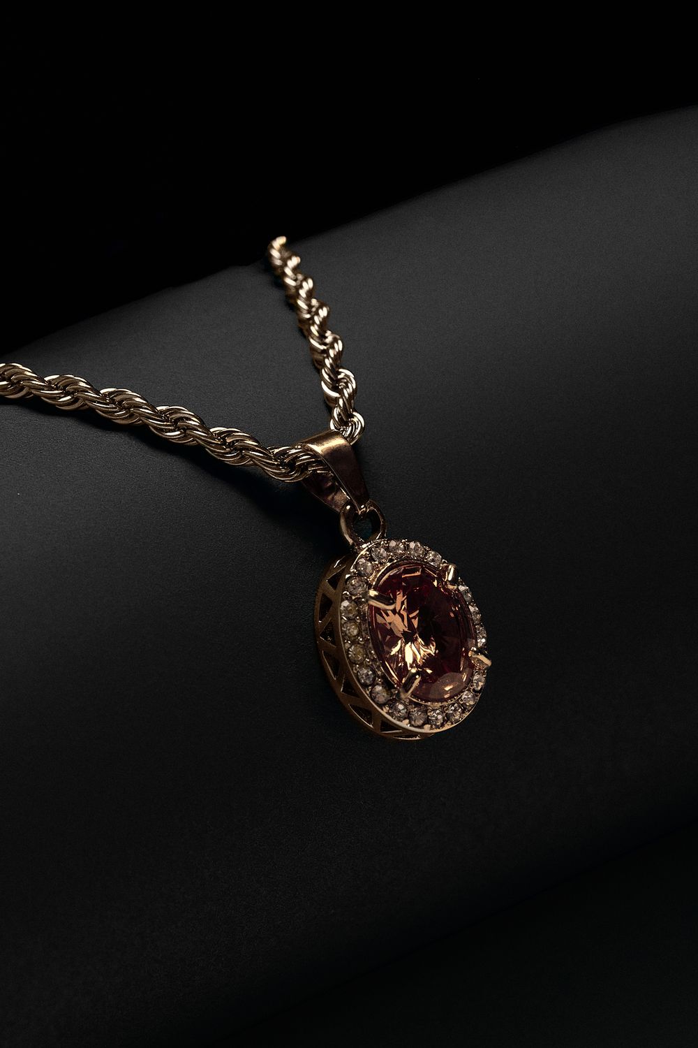 Jewelry Photography by Dominik Zky Photography
